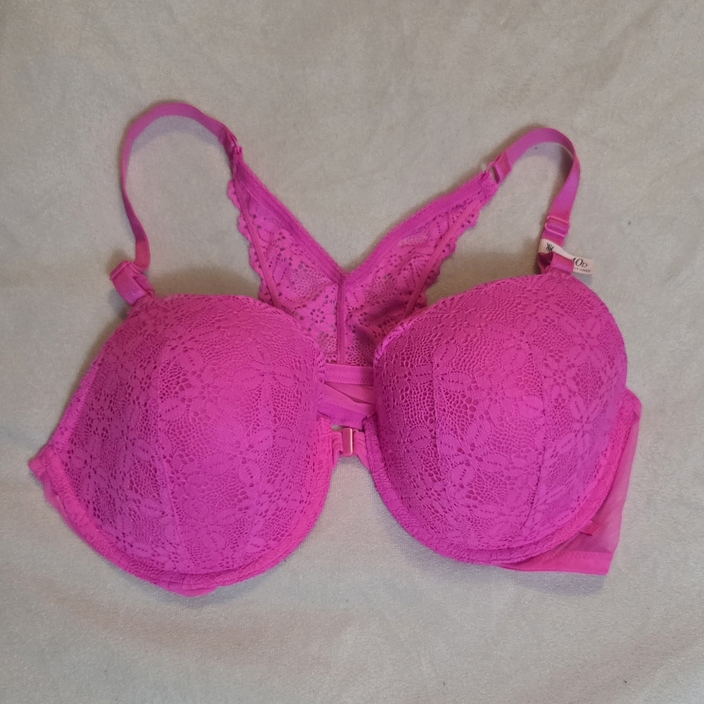 Victoria's Secret Fuchsia Lace Bra